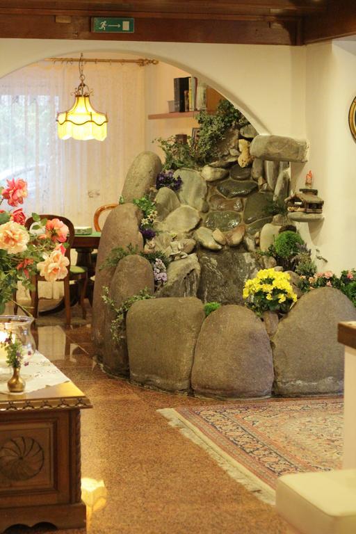 كورنايانو Hotel Waldhof المظهر الخارجي الصورة